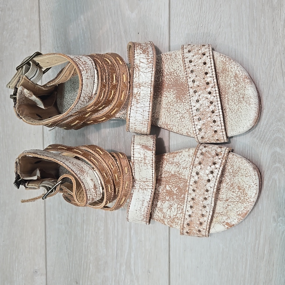 🤍🤎 Bed Stu Distressed White and Brown Artemis Sandals - Picture 3 of 12
